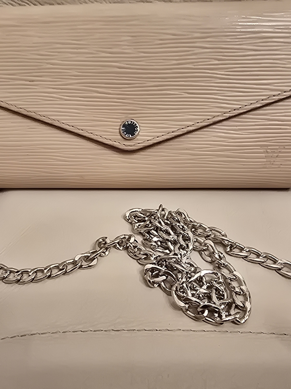 💯 Louis Vuitton EPI Leather Envelope Wallet in Light Beige